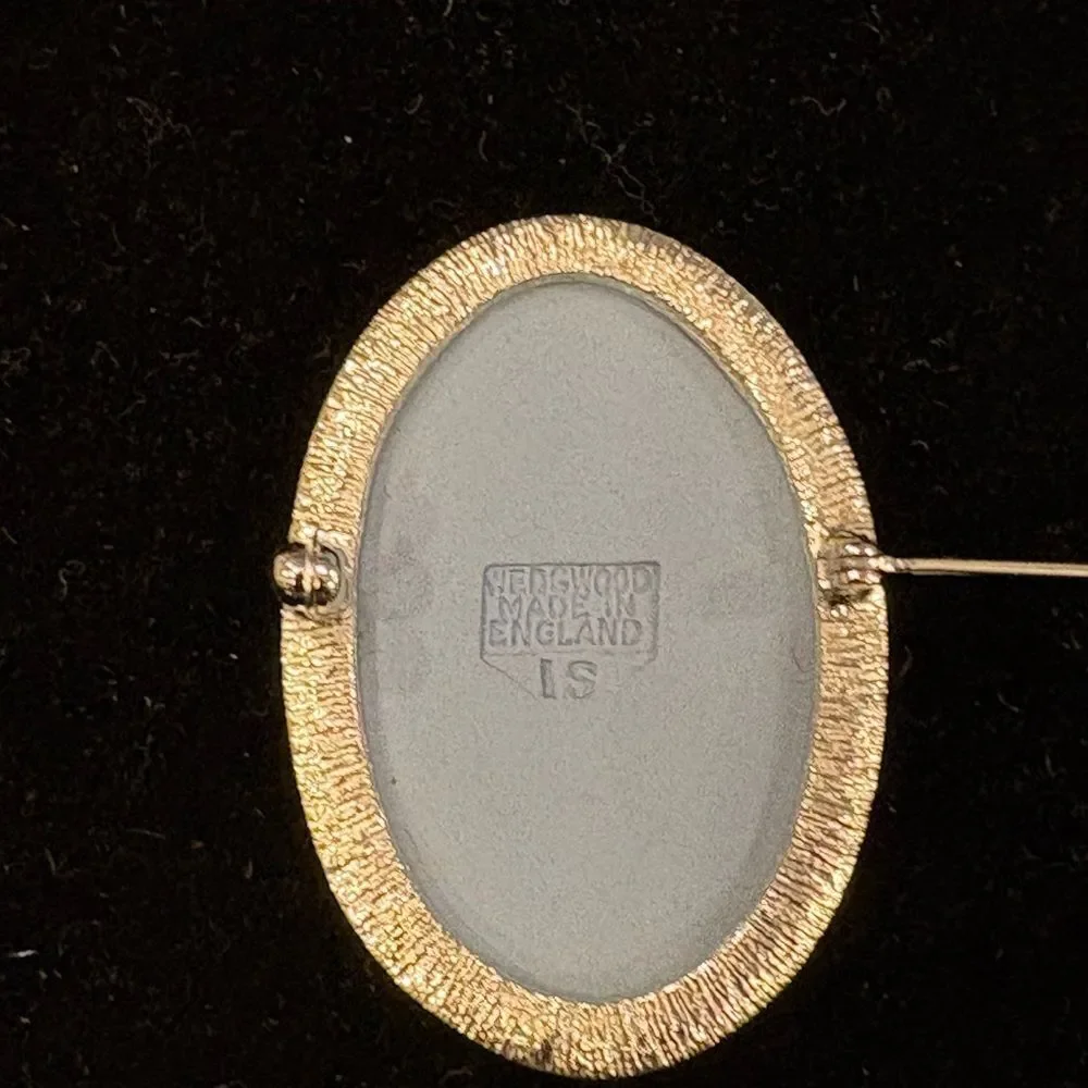 Wedgwood Blue and White Cameo Silver Tone Brooch